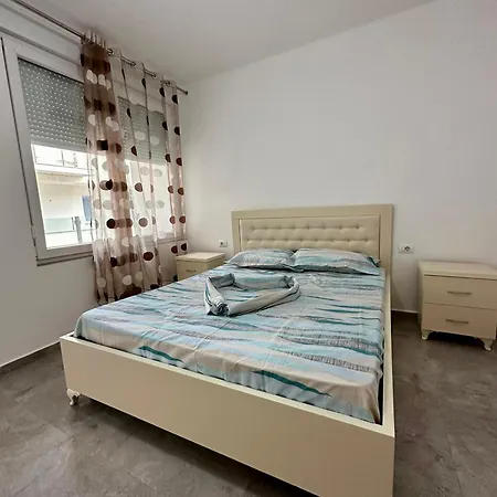 Holiday Apartments Shengjin דירה *