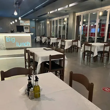 Holiday Apartments Shengjin דירה *