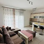Holiday Apartments Shengjin Apartmán
