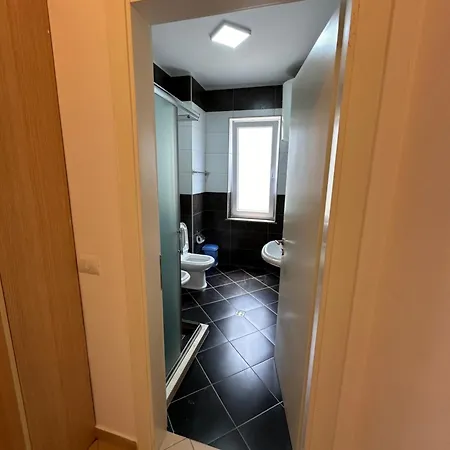 Holiday Apartments Shengjin Lejlighed