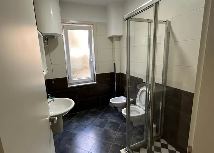 Holiday Apartments Shengjin Apartman *