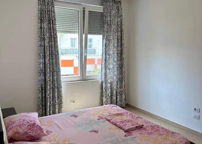Apartman Holiday Apartments Shengjin
